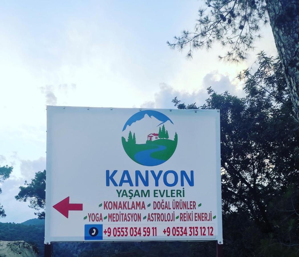 Kanyon Yasam Evleri مانافجات المظهر الخارجي الصورة